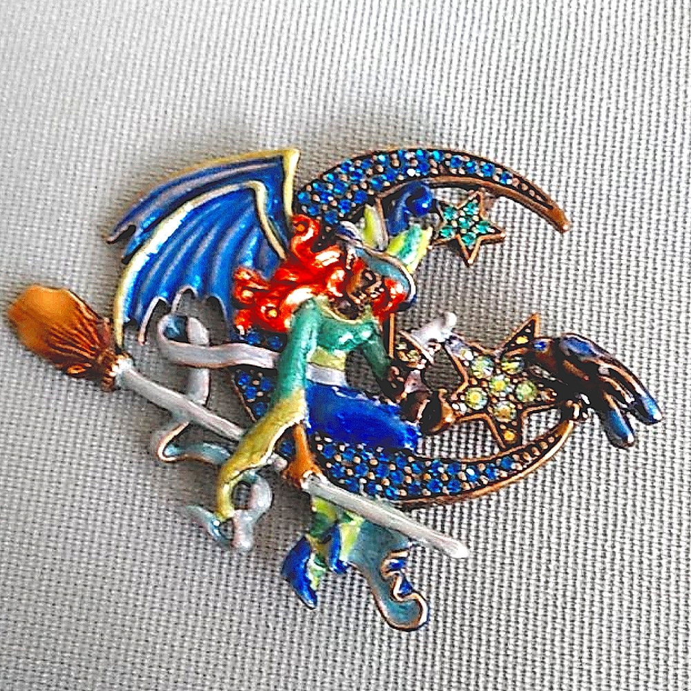 KIRKS FOLLY MOON DIVA PIN/PENDENT